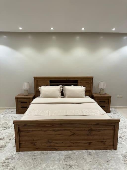 وحدة سكنية فاخرة 2 Luxury Residential Unit Apartment *