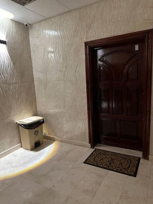 وحدة سكنية فاخرة 2 Luxury Residential Unit Apartment *