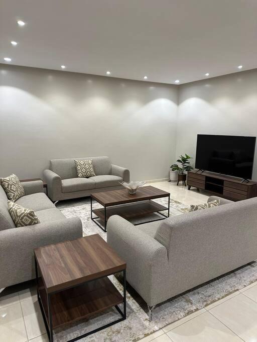 وحدة سكنية فاخرة 2 Luxury Residential Unit * Medina